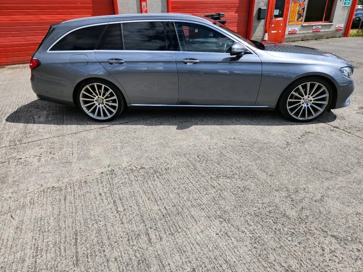 Mercedes e220 estate 2017 - Image 4