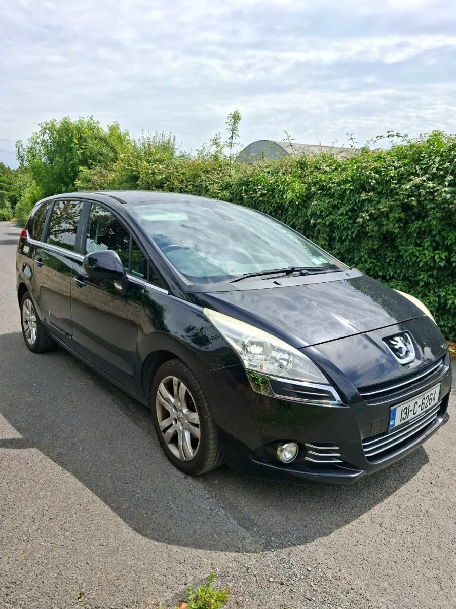 PEUGEOT 5008 2013 - Image 1