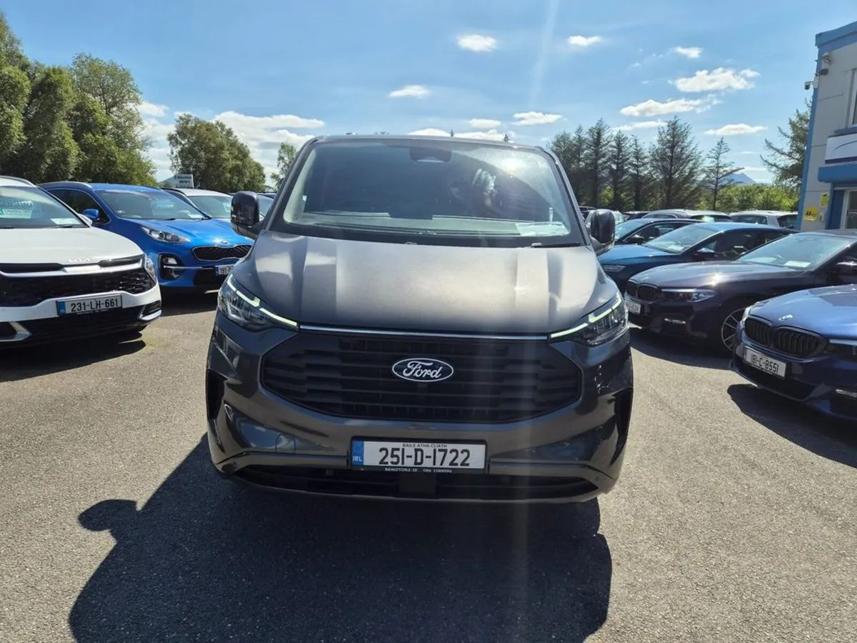 Ford Transit Custom 300L Limited 2.0TD150 T6.2 M6 - Image 3
