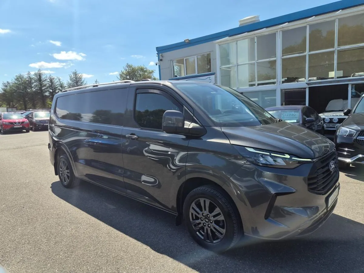 Ford Transit Custom 300L Limited 2.0TD150 T6.2 M6 - Image 2