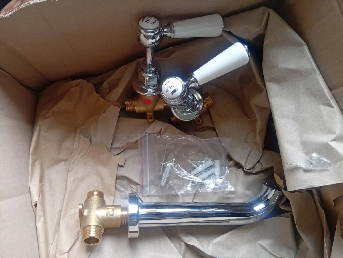 Wall mounted basin tap - Image 3