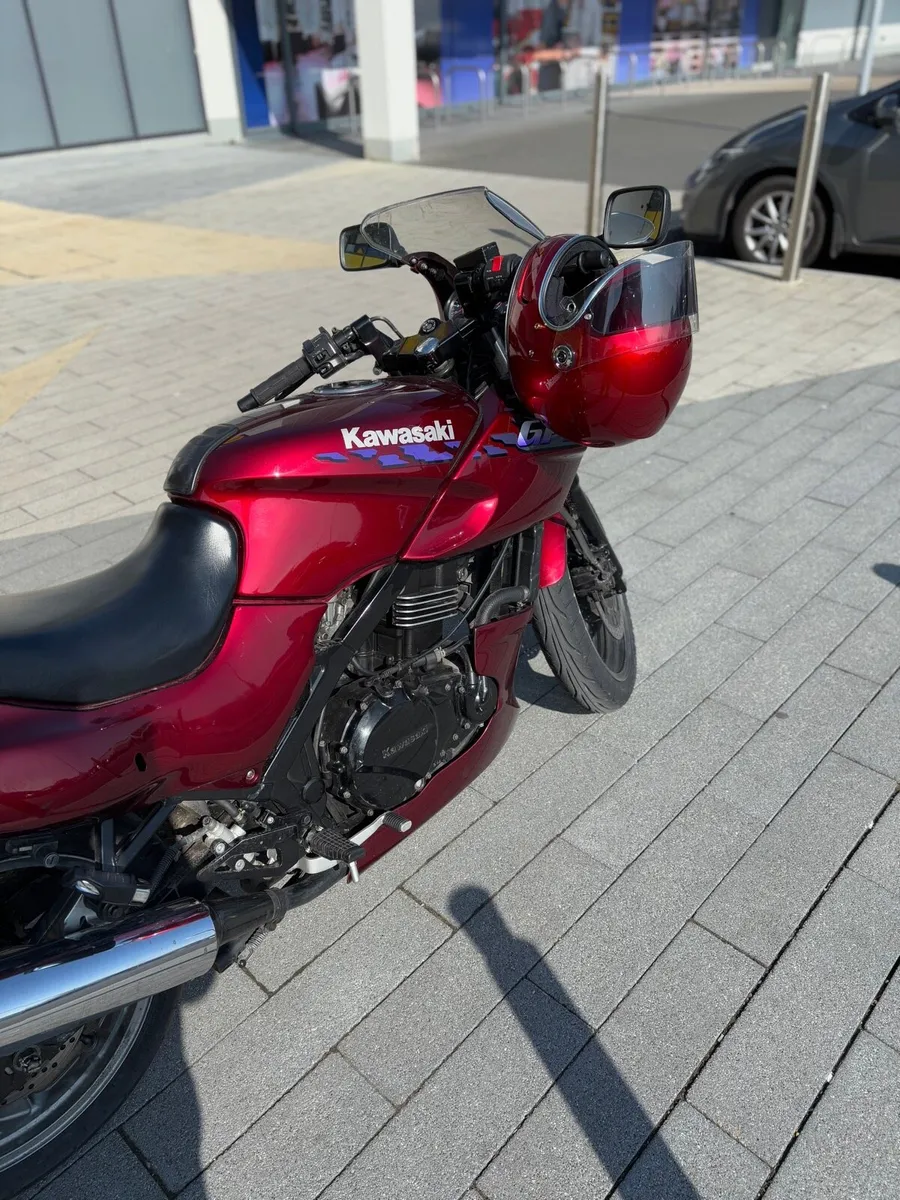 Kawasaki GPZ 500 S - Image 1
