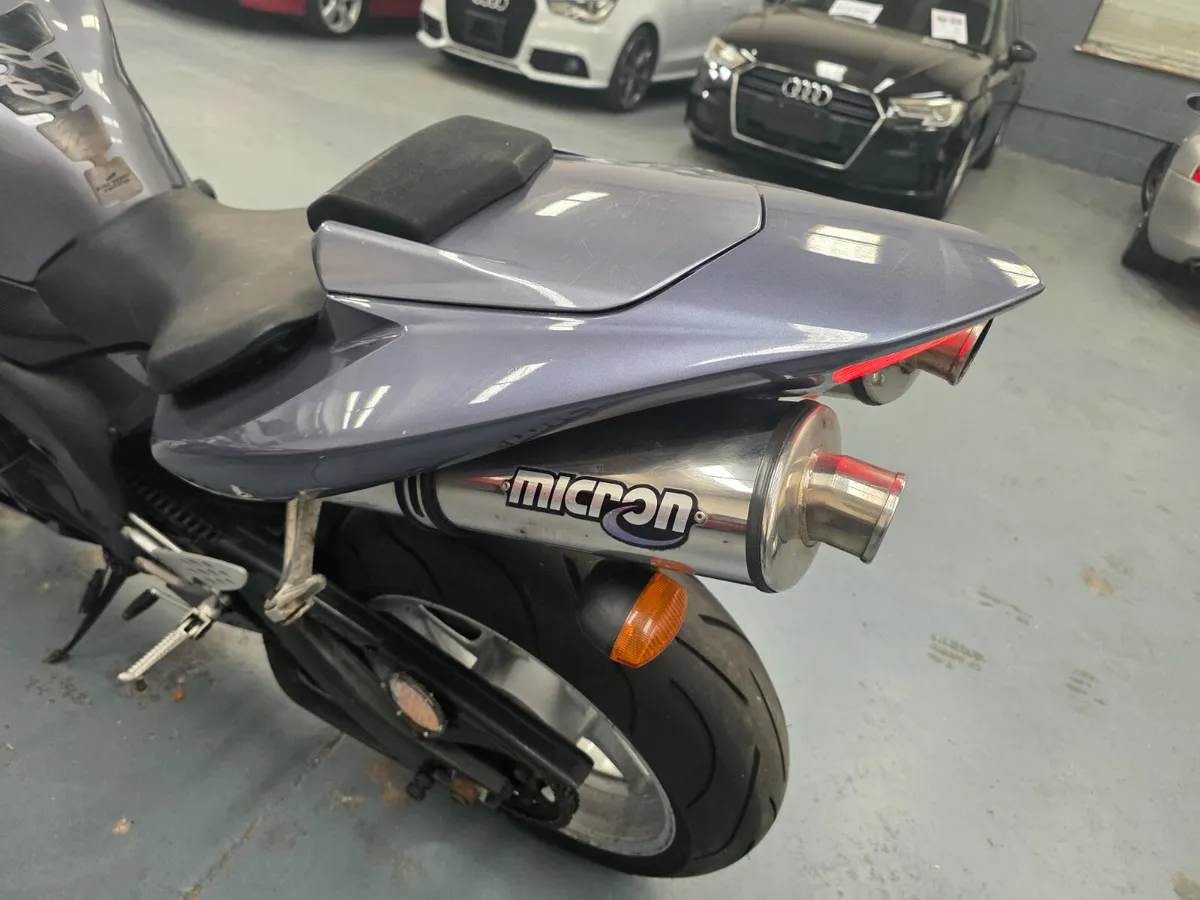 YAMAHA R1 2005 - Image 3