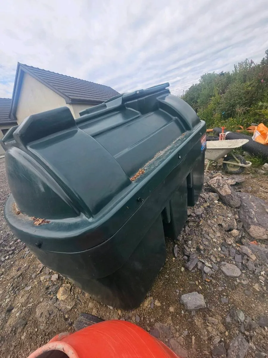 Bunded Oil Tank 1300 Litre - Image 2