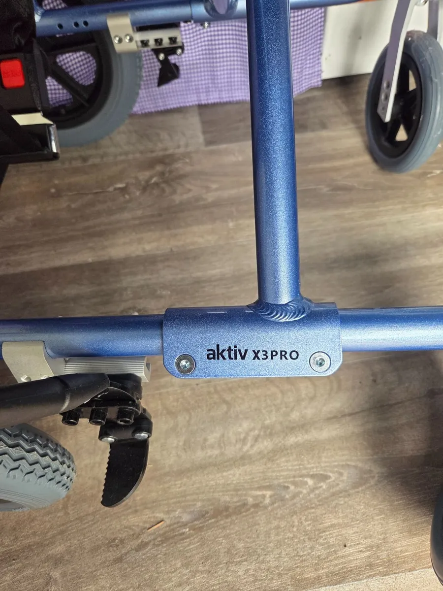 Wheelchair Murrays Aktiv X3 Pro - Image 2