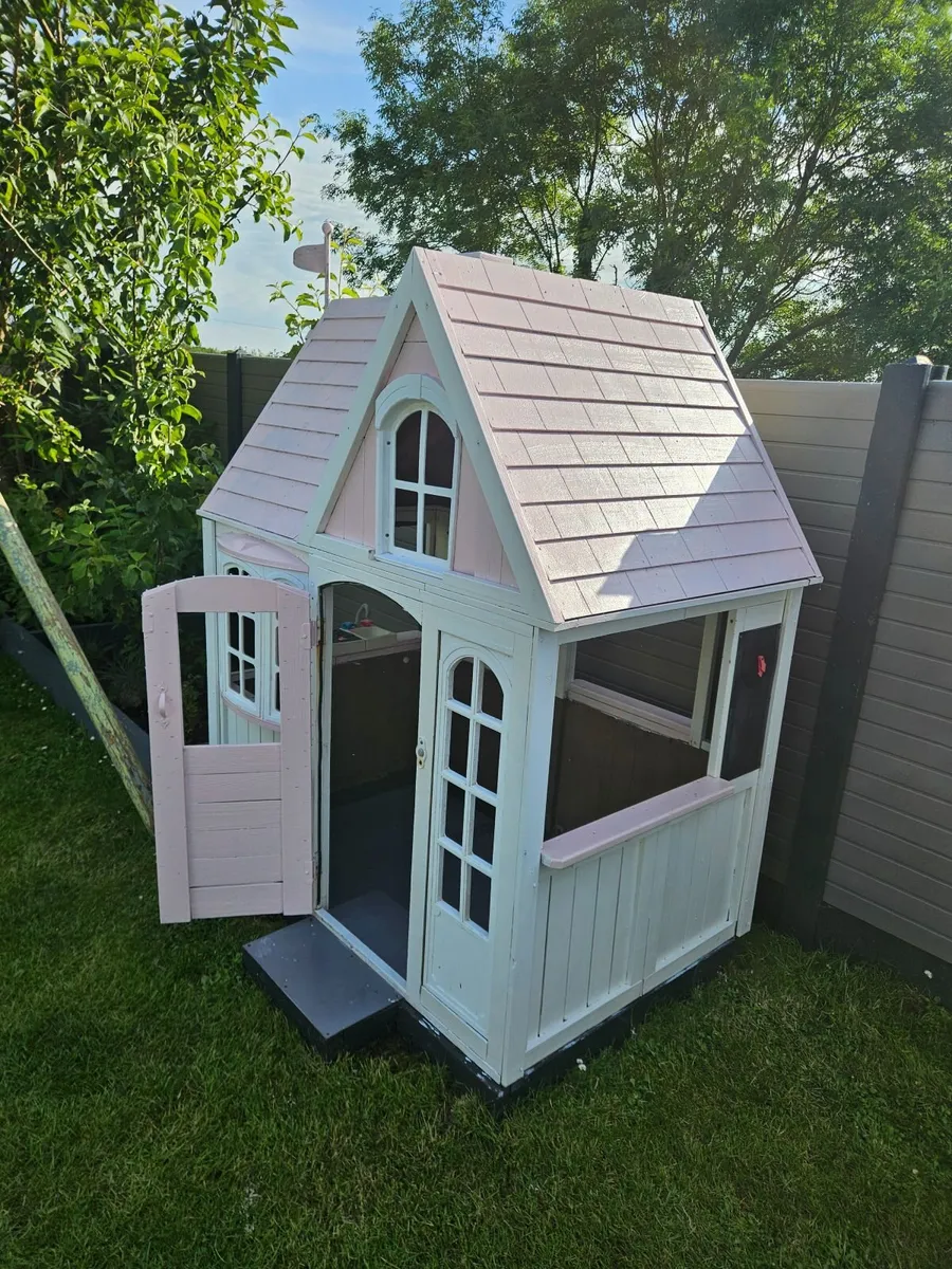 KidKraft Greystone Cottage Playhouse - Image 2