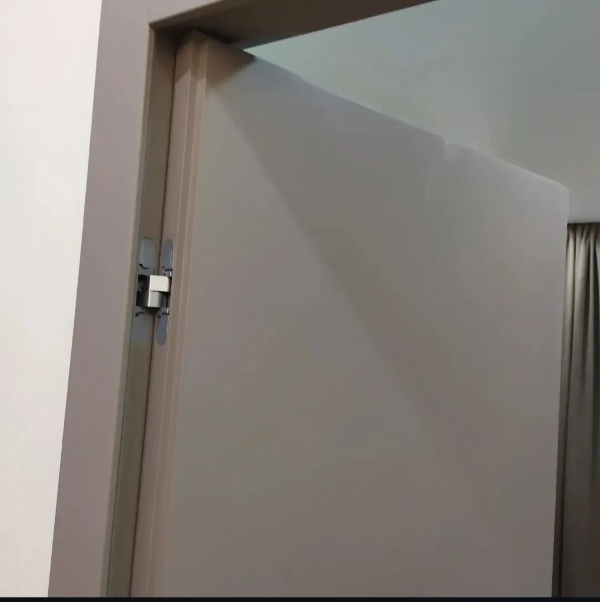 Door Installation | Laminate  | Skirting Boards - Image 4