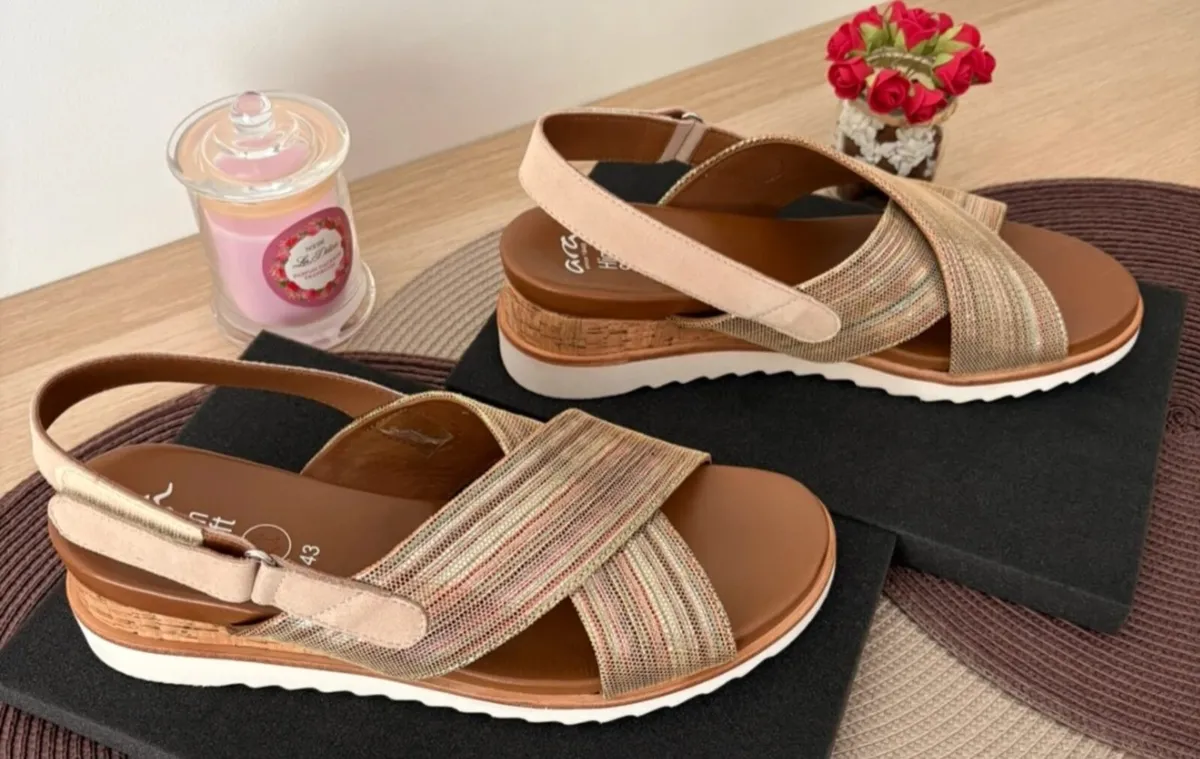 New ara sandals sz 43 - Image 2