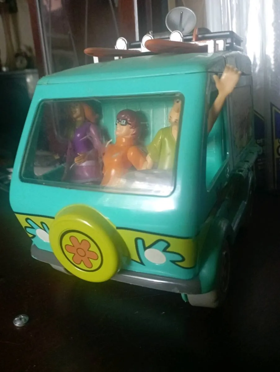UNBOXED 1-18 SCALE THE MYSERY MACHINE A BARGAN €30 - Image 3