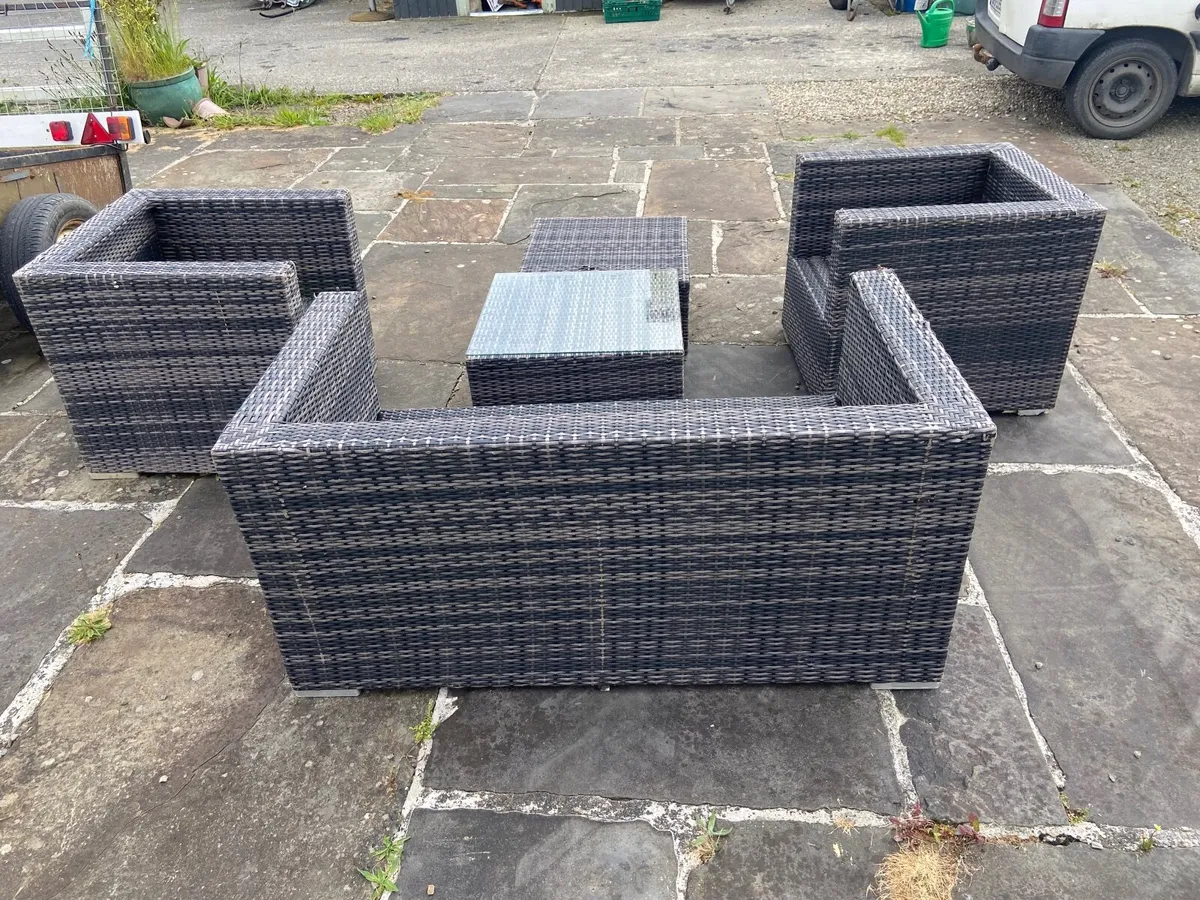 Rattan Garden Furniture - Image 4
