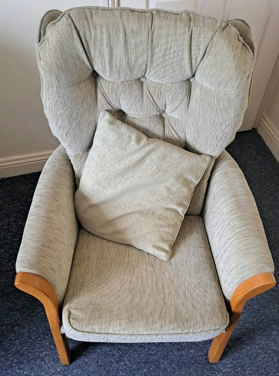 Chairs - Image 4