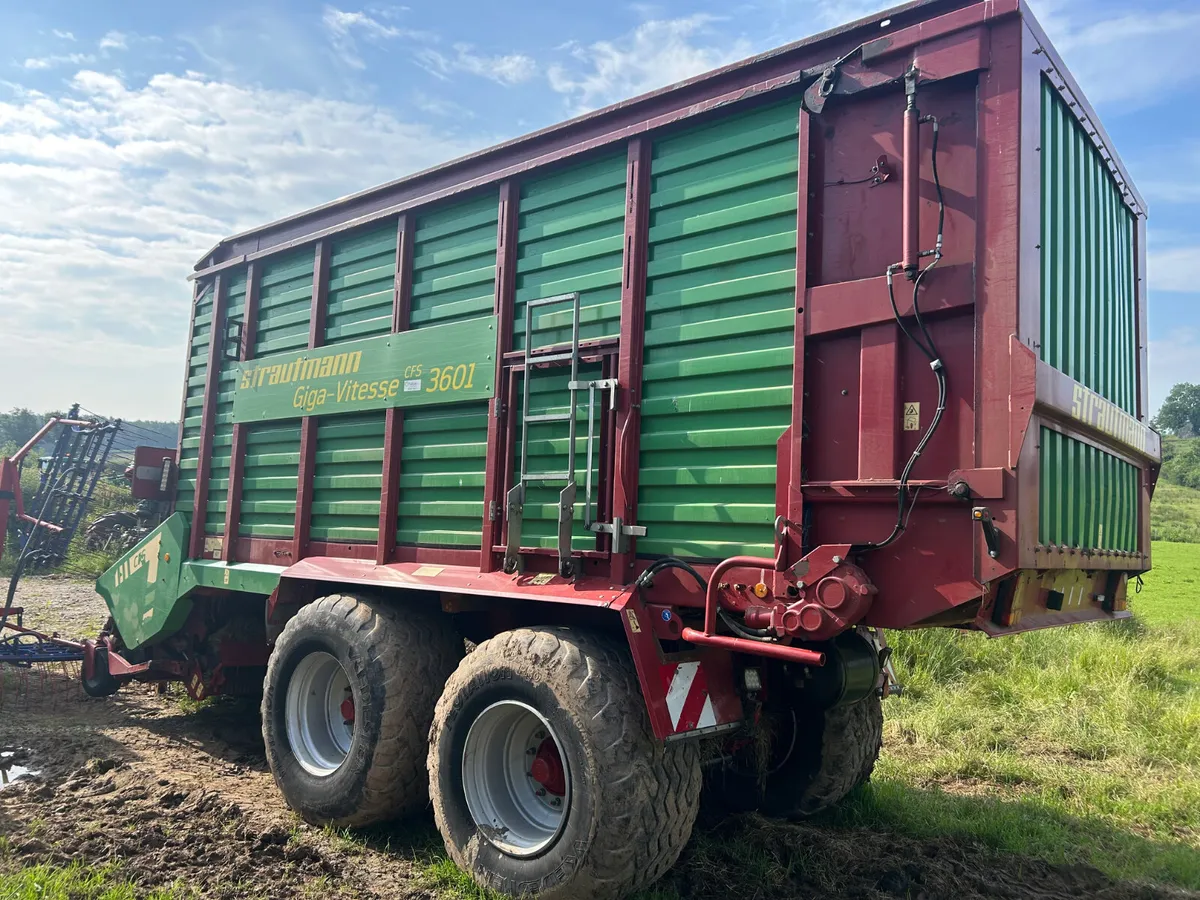 Strautmann Giga Vitesse 3601 silage wagon - Image 3