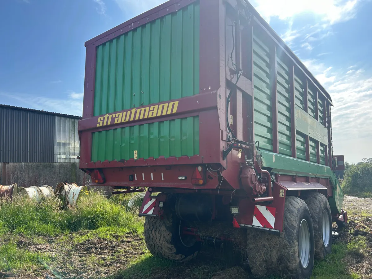 Strautmann Giga Vitesse 3601 silage wagon - Image 2