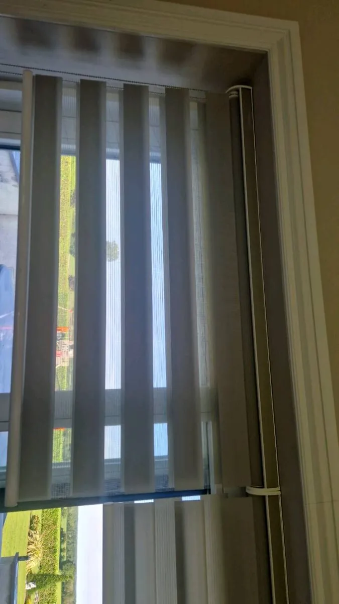 Day & night blinds - Image 2