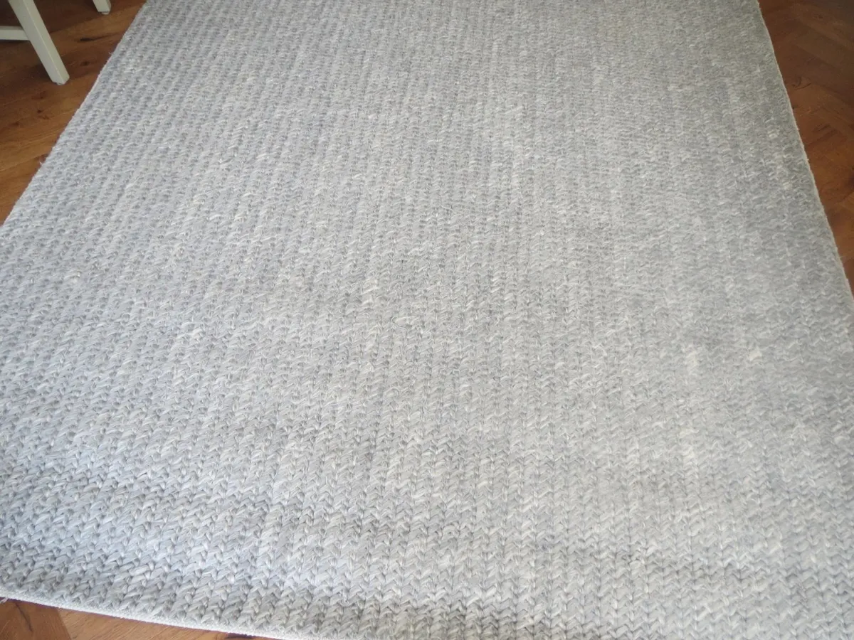 Neptune Elgin Rug - Image 1
