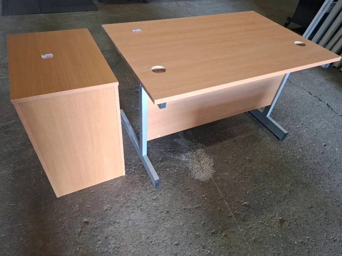 Office desks - Image 4