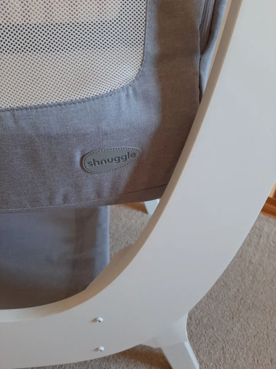 Shnuggle crib - Image 3