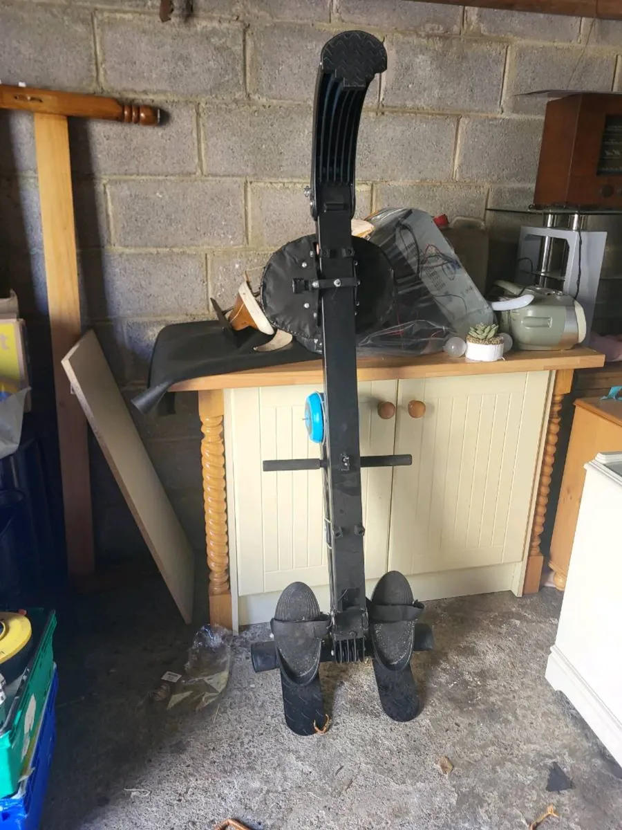 Rowing machine - Image 2