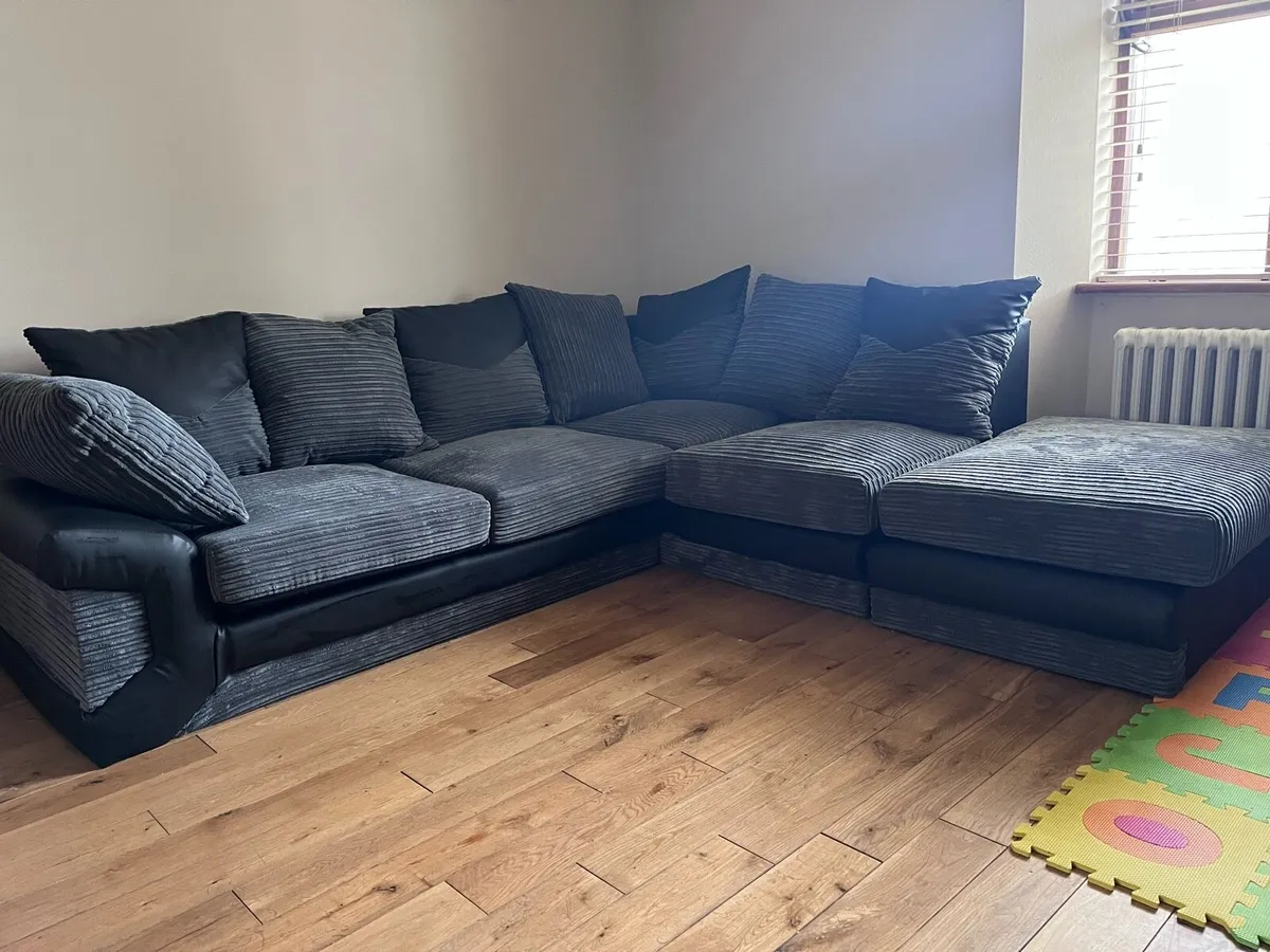 L-shaped sofa - Image 1