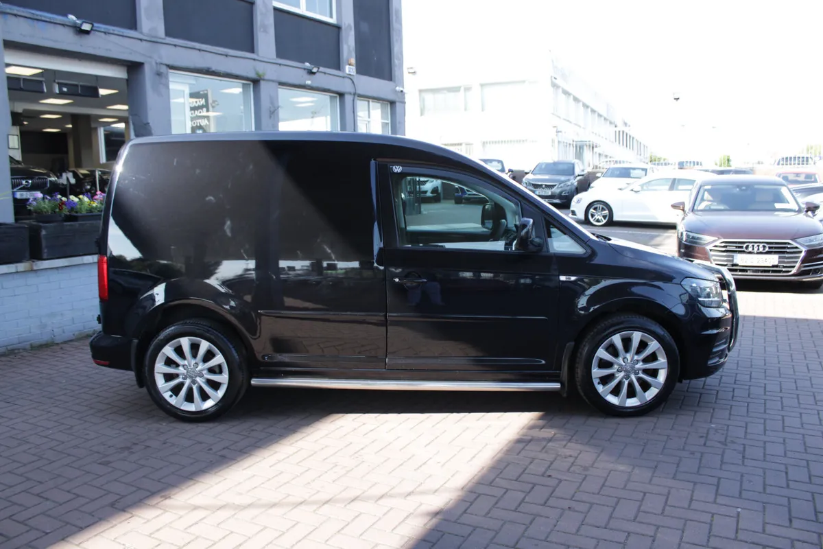 2017 VOLKSWAGEN CADDY 2.0 5DR MPV - Image 3