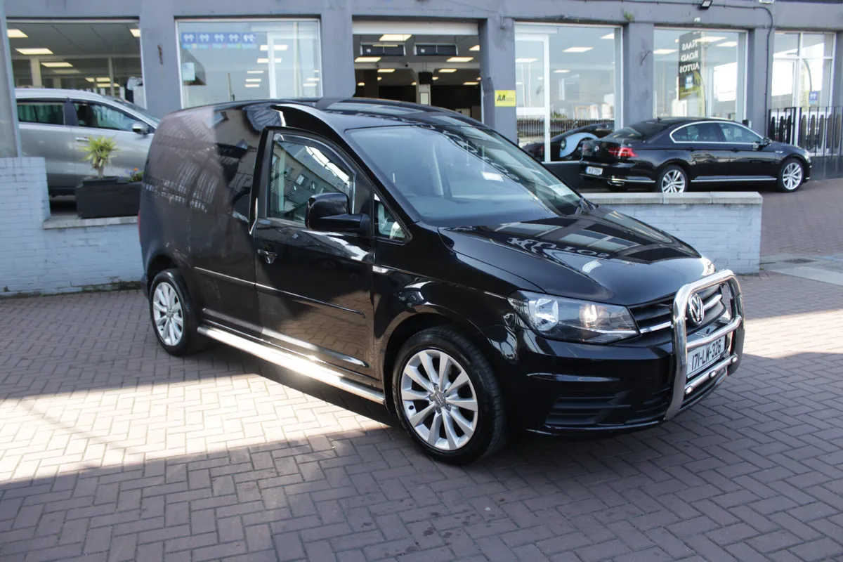 2017 VOLKSWAGEN CADDY 2.0 5DR MPV - Image 1