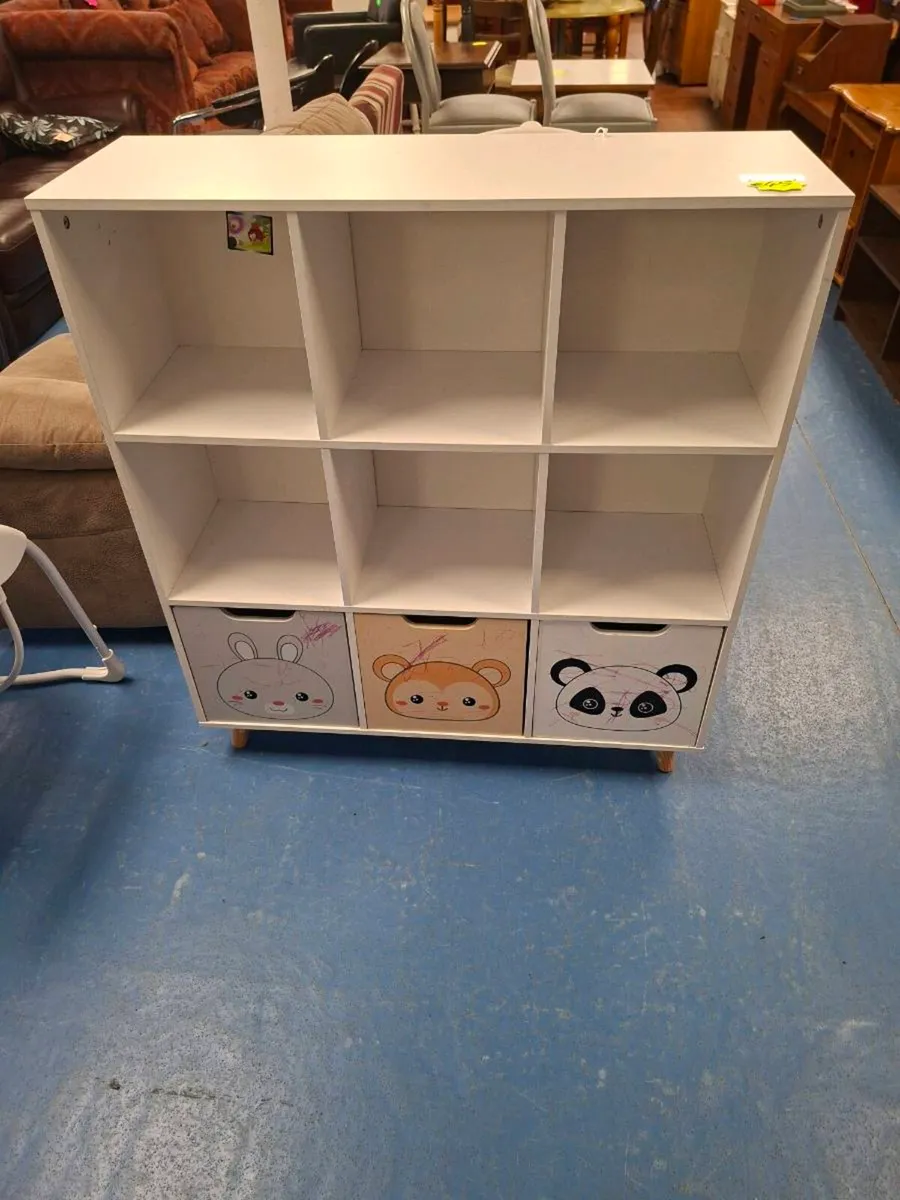 CHILDS STORAGE UNIT - Image 3