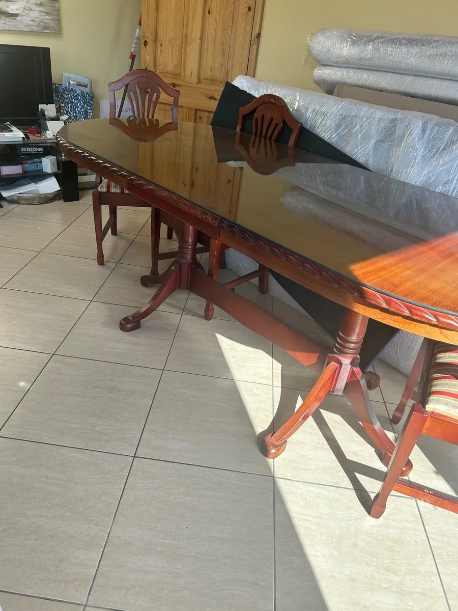 DiningRoom Table - Image 2