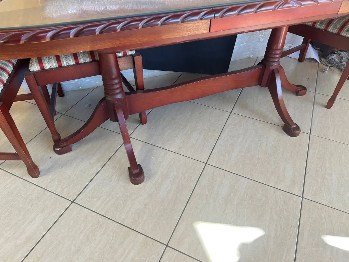 DiningRoom Table - Image 4