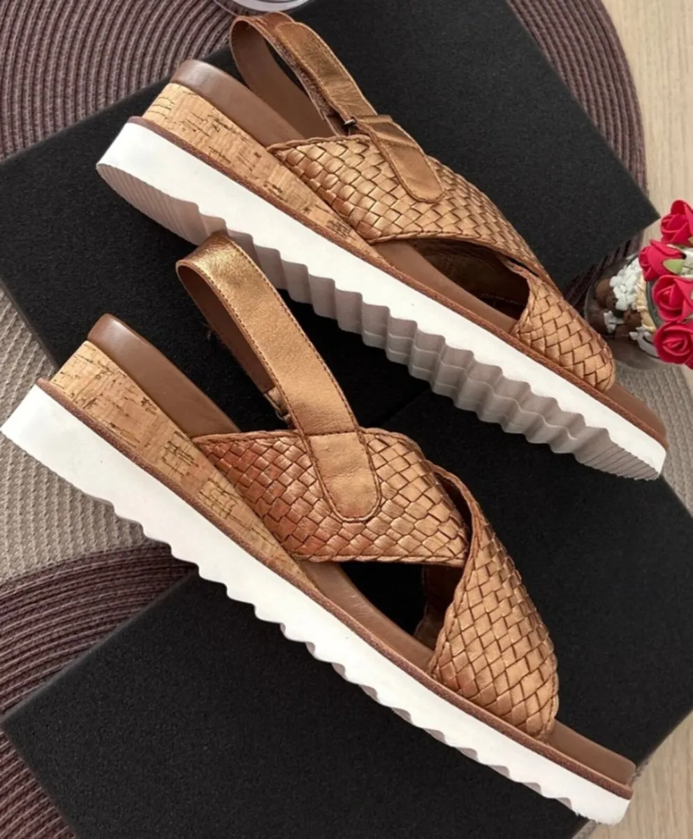 New ara brown sandals sz 8 - Image 3