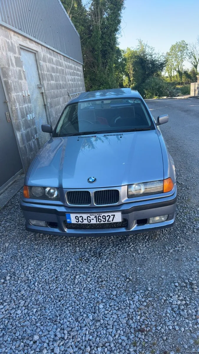 1993 BMW E36 320i (44k miles) - Image 2