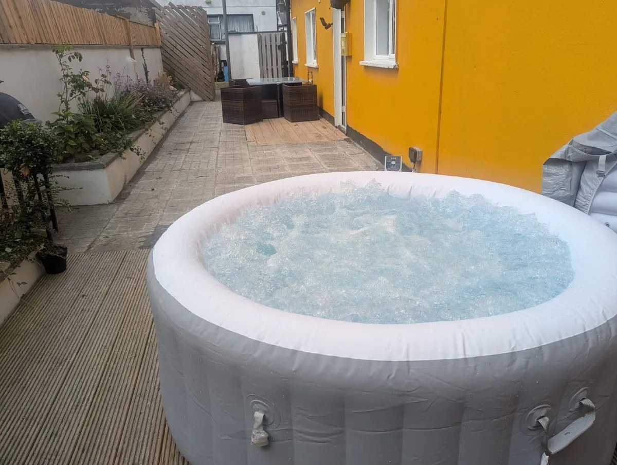 Lay Z Spa Hot Tub St.Lucia 3 - Image 1