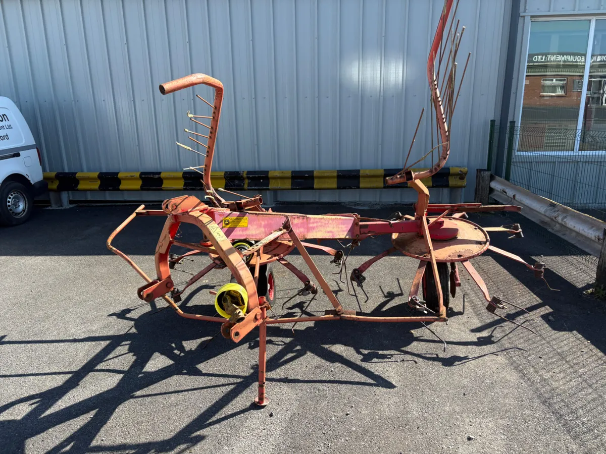 Lely Lotus 300 Tedder - Image 2