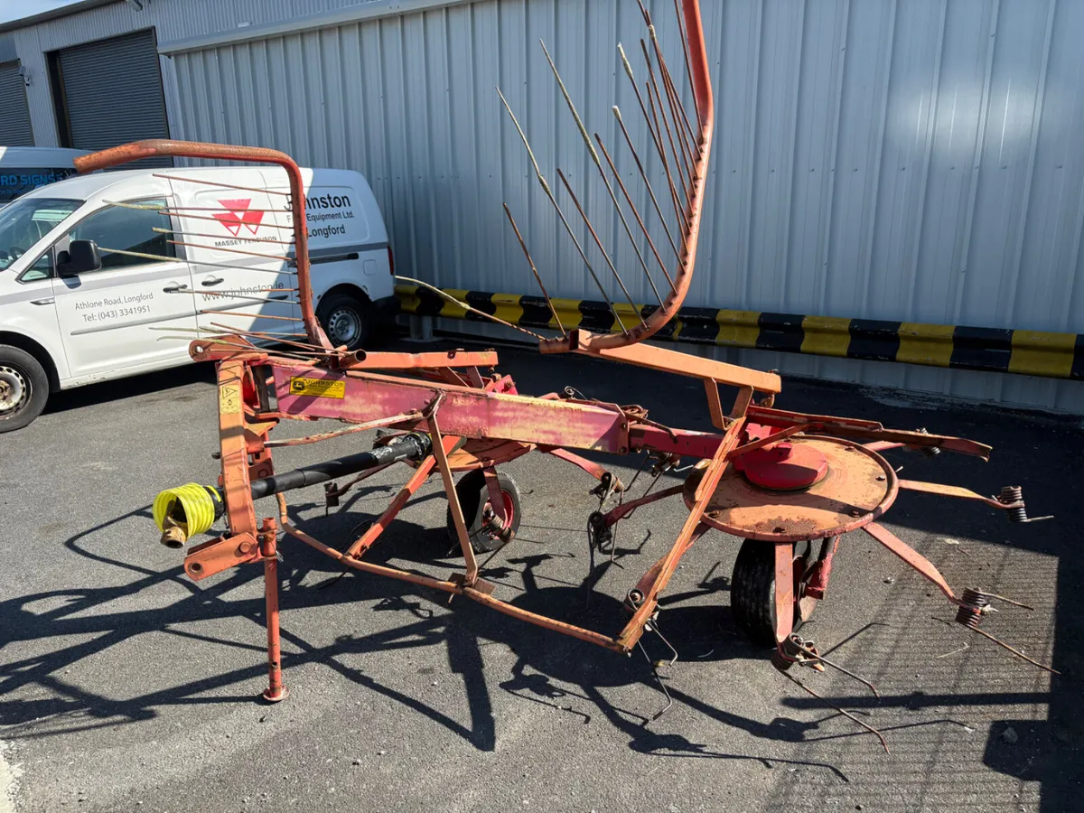 Lely Lotus 300 Tedder - Image 1