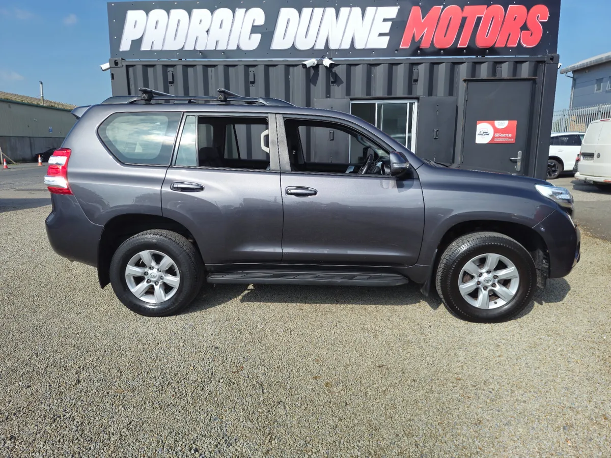 Toyota Land Cruiser Business 5 Seater NO VAT - Image 3