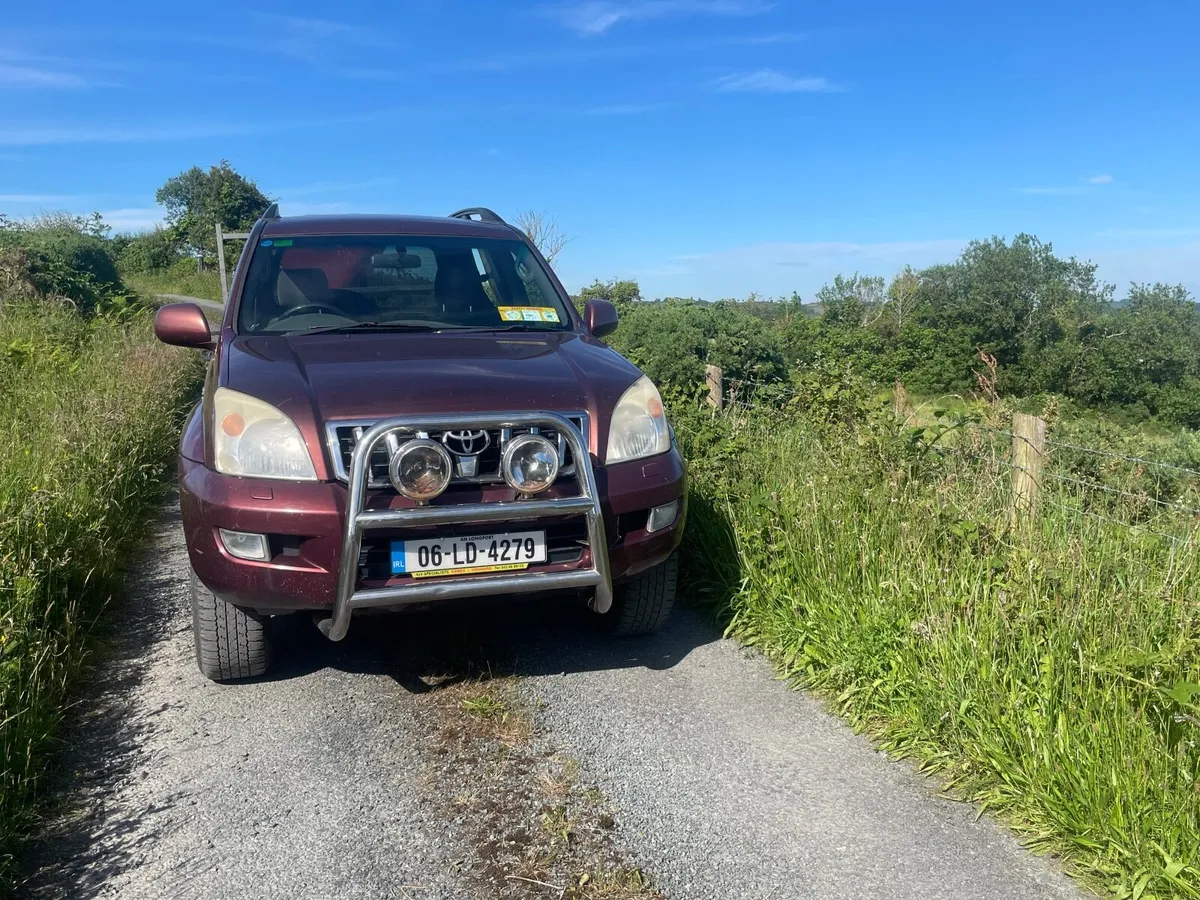 Toyota Land Cruiser 2006 - Image 2