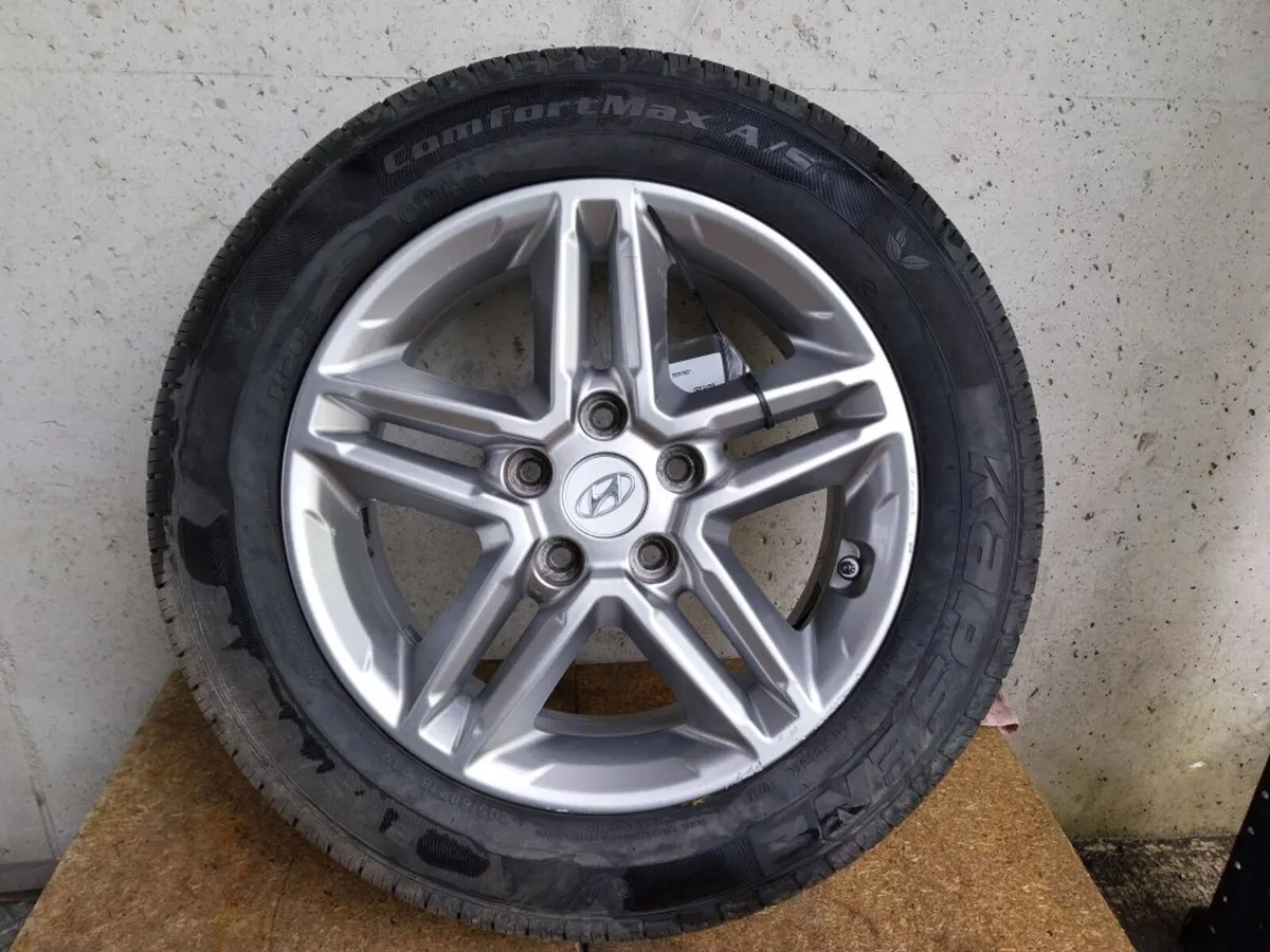 2020 Hyundai Kona 16" Alloy Wheels Set 205/60R16 - Image 3