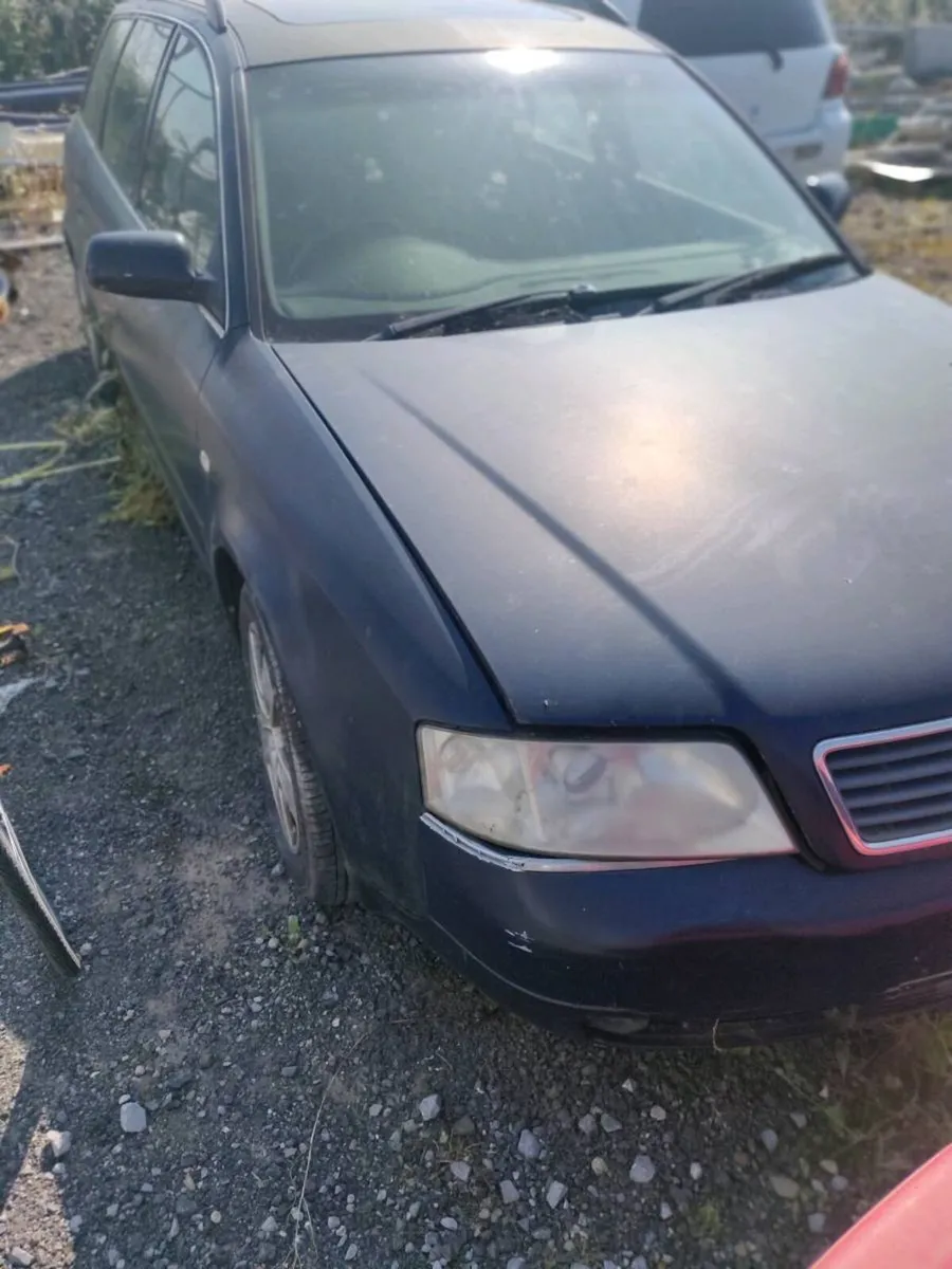 Audi A6 2001 - Image 1