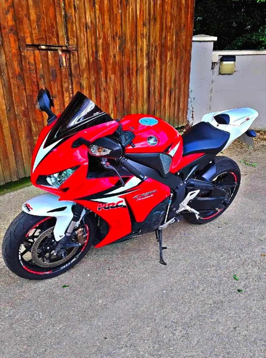 2012 Honda Fireblade CBR 1000RR - Image 1