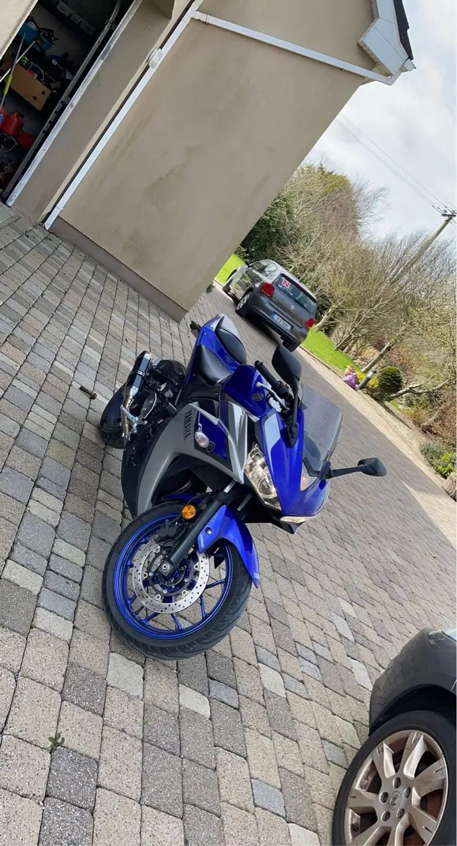 Yamaha YZF R-3 - Image 4