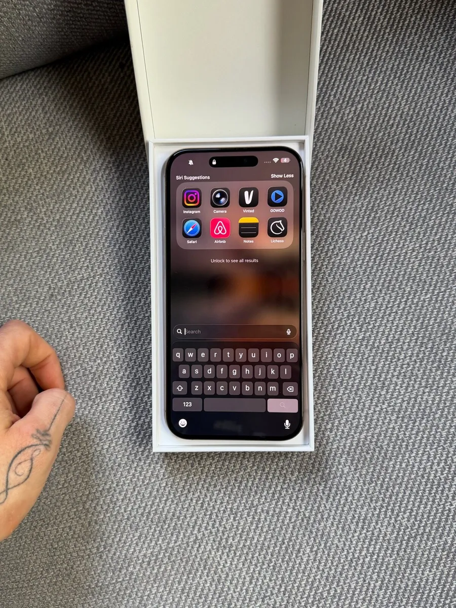 iPhone 16 pro max, unlocked - Image 1
