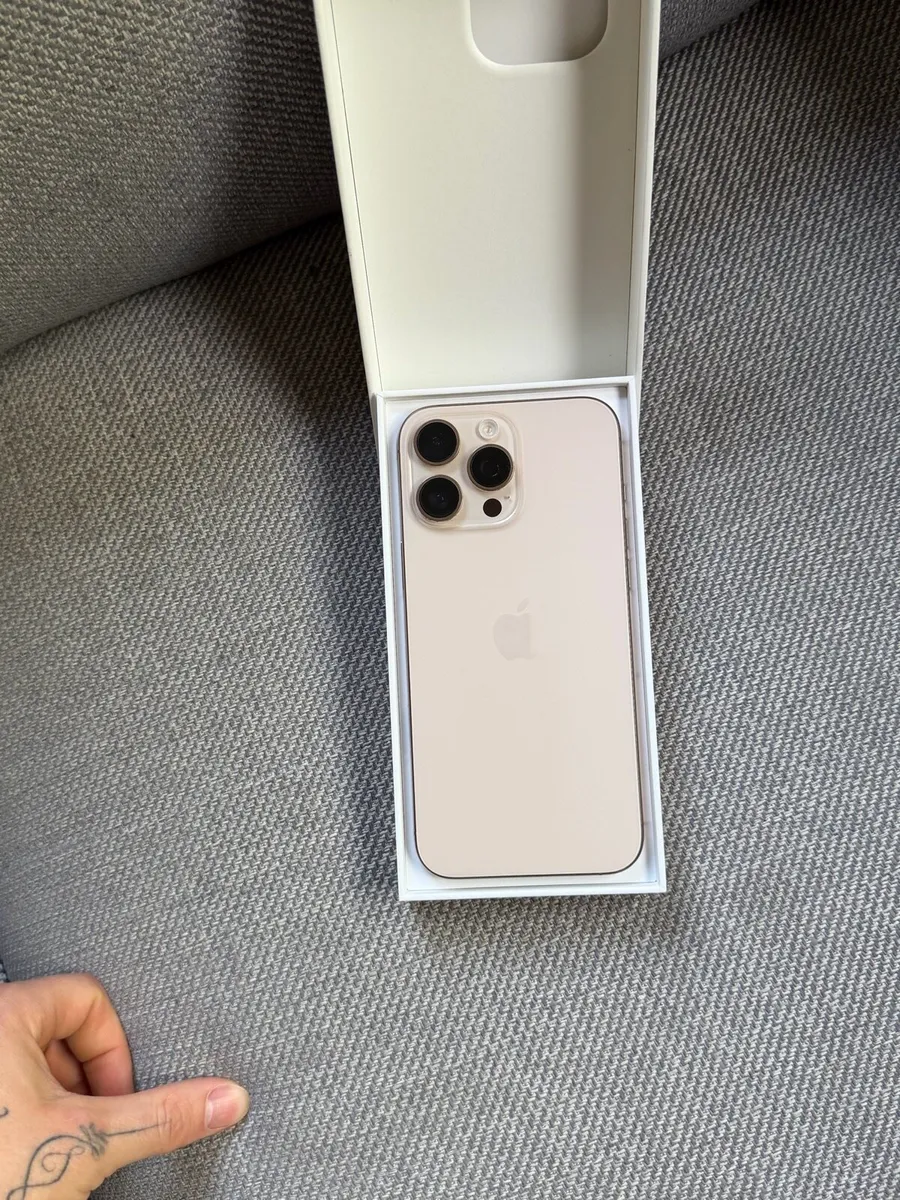 iPhone 16 pro max, unlocked - Image 2