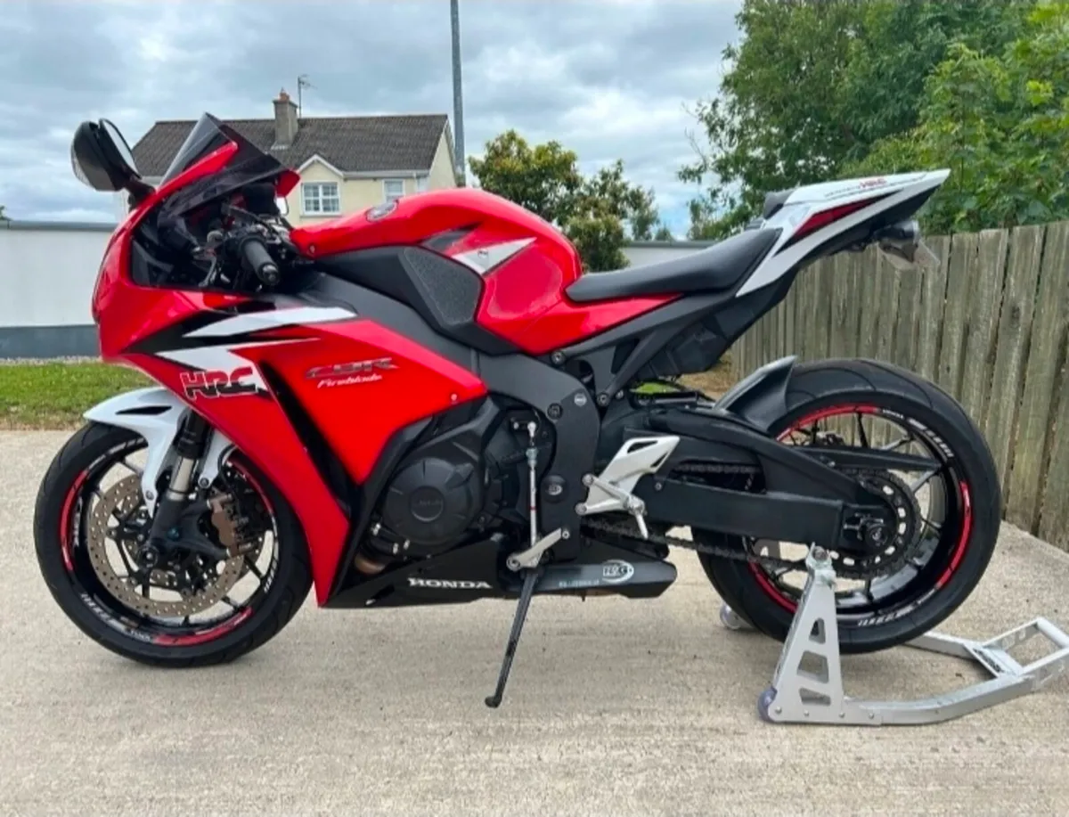 2012 Honda Fireblade CBR 1000RR - Image 3