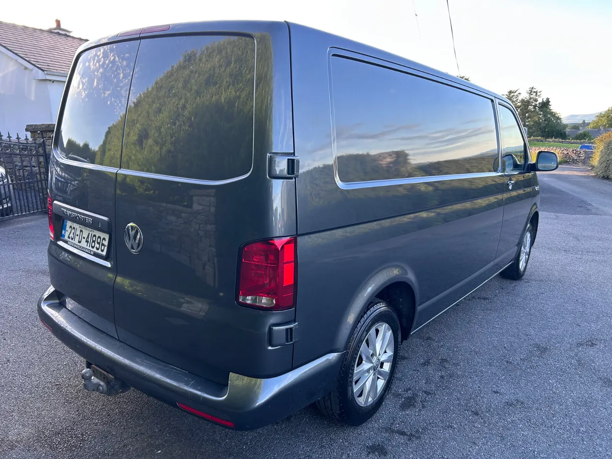 2023 Volkswagen Transporter Auto DSG…. - Image 2
