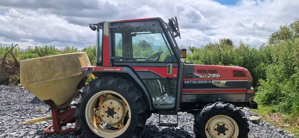 Compact tractor and attachments - Image 2