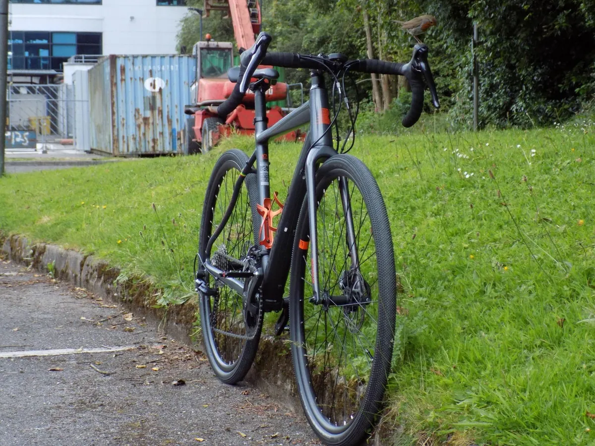 Boardman ADV 8.6 | Gravel Bike - Image 3