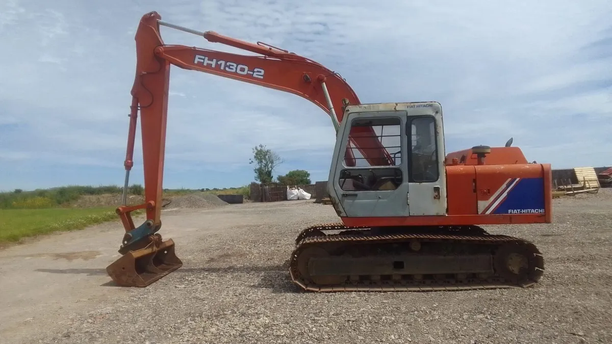 Fiat Hitachi 130 - Image 1