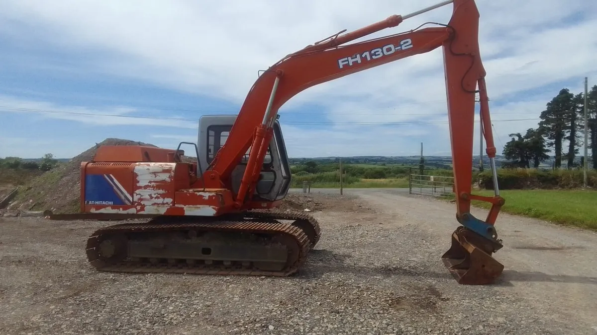 Fiat Hitachi 130 - Image 2