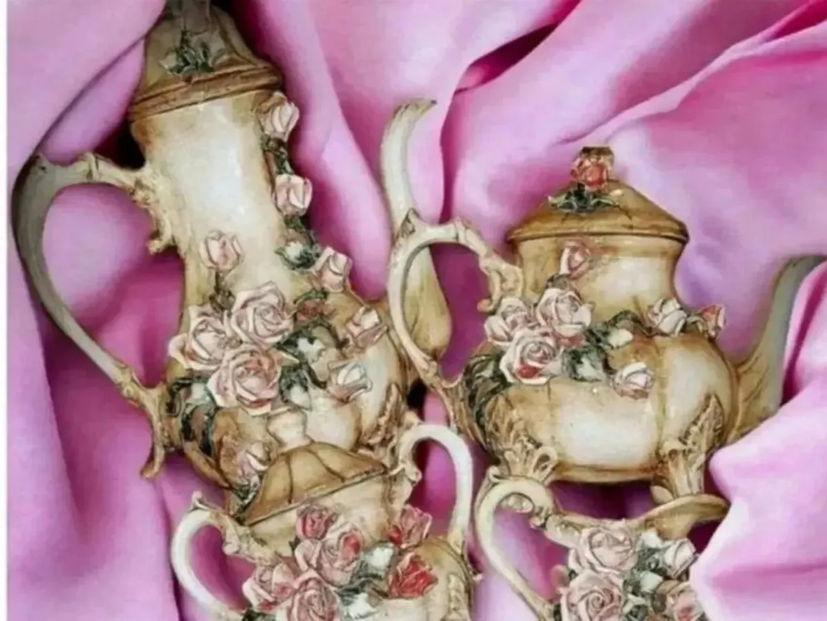 Authentic Vintage Capodimonte Set - Image 3