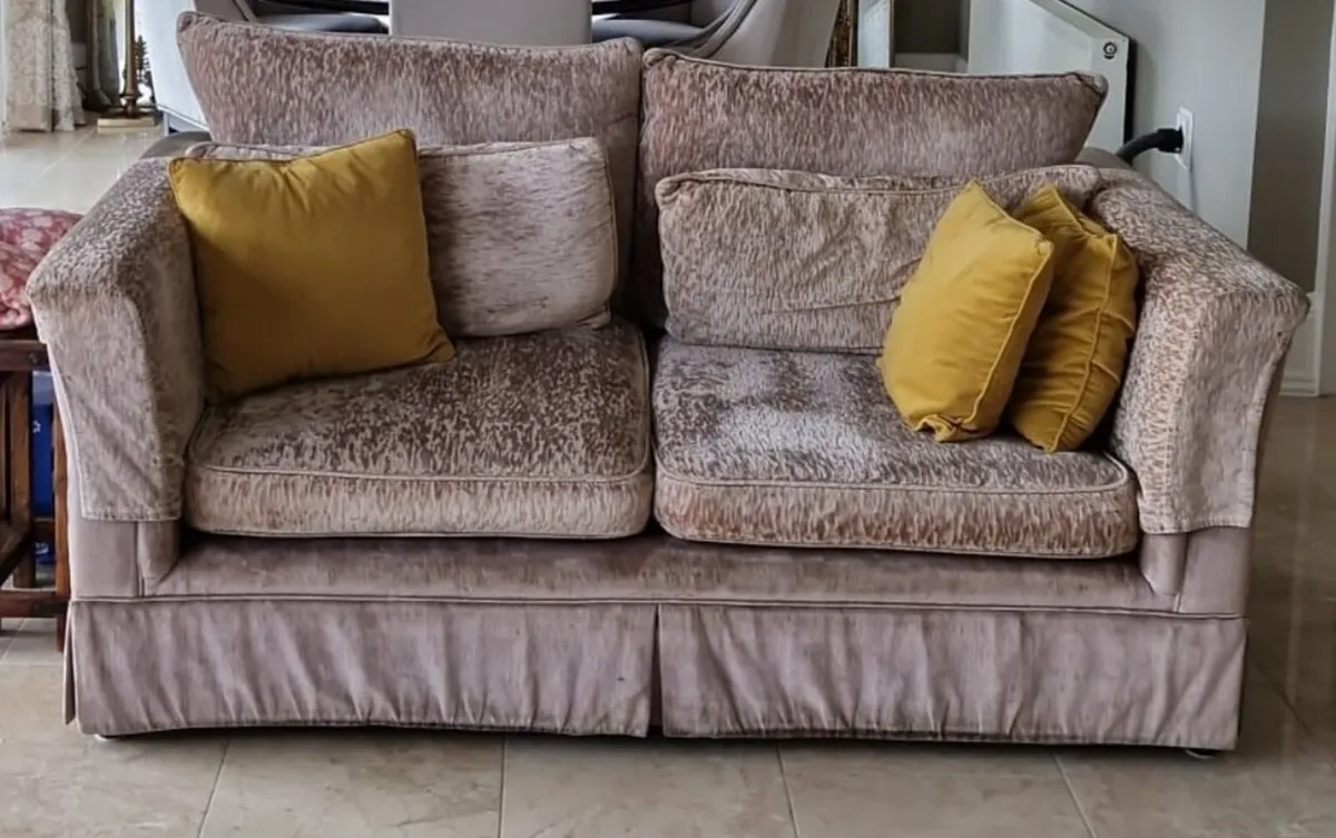 Couches - Image 2