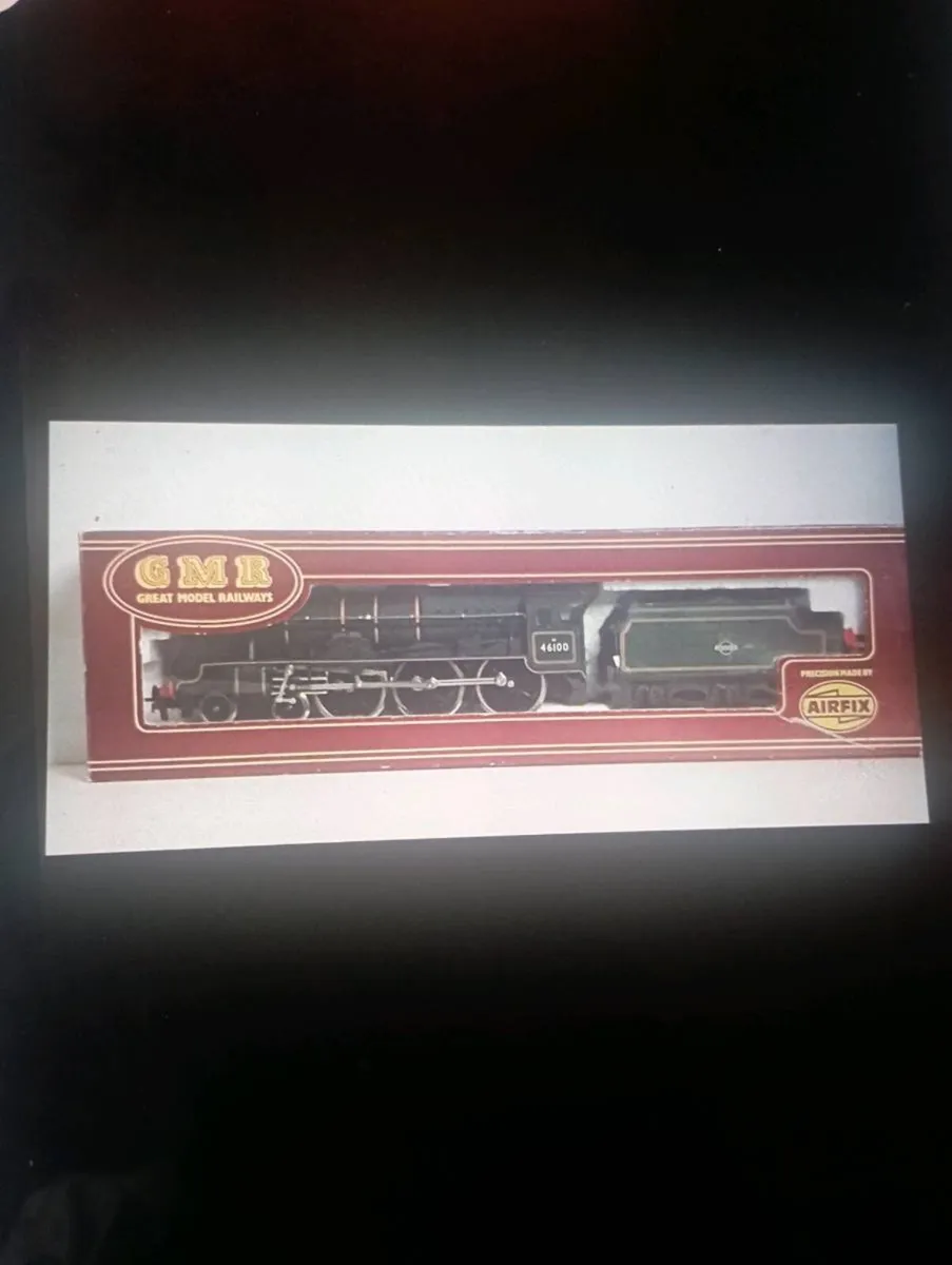 AIRFIX { GMR } GREAT ROYAL SCOT OO GAUGE TRAIN 🚂 - Image 1